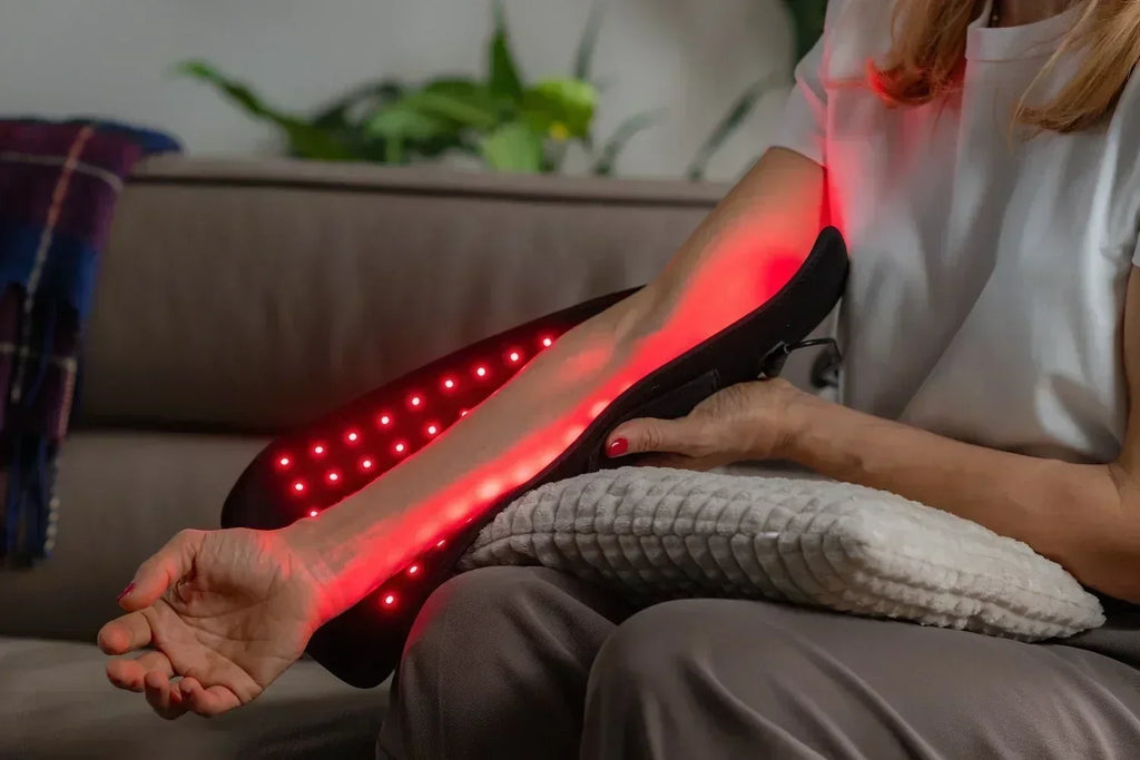 Red Light Therapy for Wrist Pain: A Natural Way to Relieve Pain and Support Healing